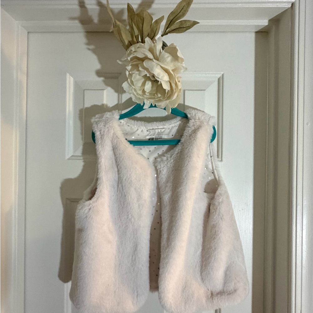 H&M Cream Faux Fur Vest with Polka Dot Lining